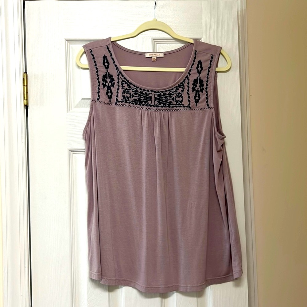 Skies are Blue top muted lilac sleeveless top xxl $12 roomy can fit xl